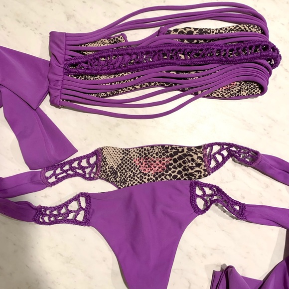 ACACIA SWIMWEAR RARE - Picture 2 of 3